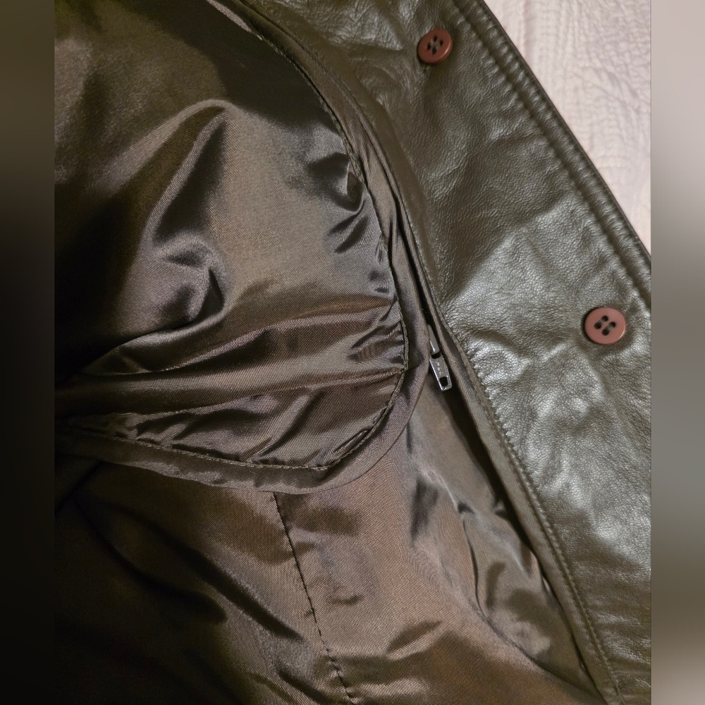 Danier Dark Brown Leather Button-Front Jacket Siz… - image 4